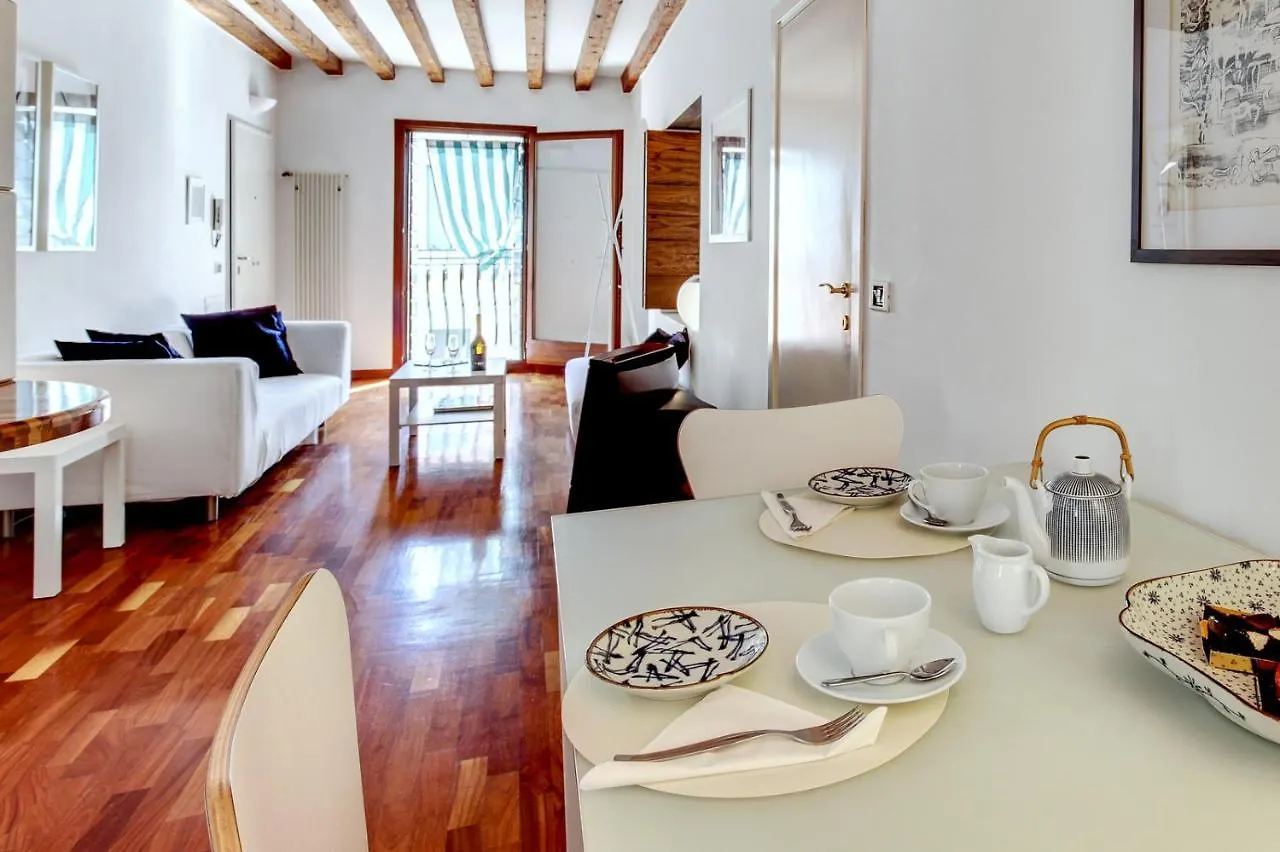 Ca Angela Venetian Apartment M0270428215 Venice